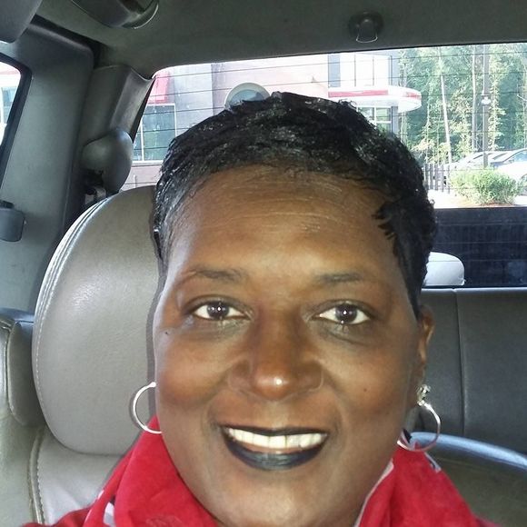 Meet your Posher, Sandra - Picture 1 of 1